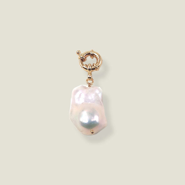 Go Anywhere Charm: Baroque Pearl